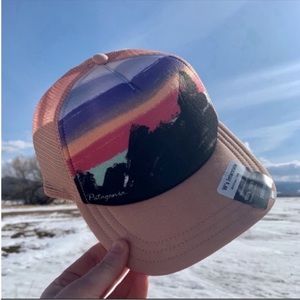 Only 2 left! NWT Patagonia Women's Trucker Hat